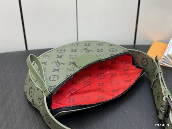 VUITTON Moon LOUIS Crossbody 0219